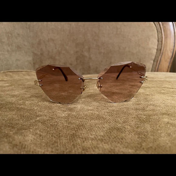 🔥 2 for $20 ✨ Cat Eye Rimless Sunglasses - Picture 4 of 7